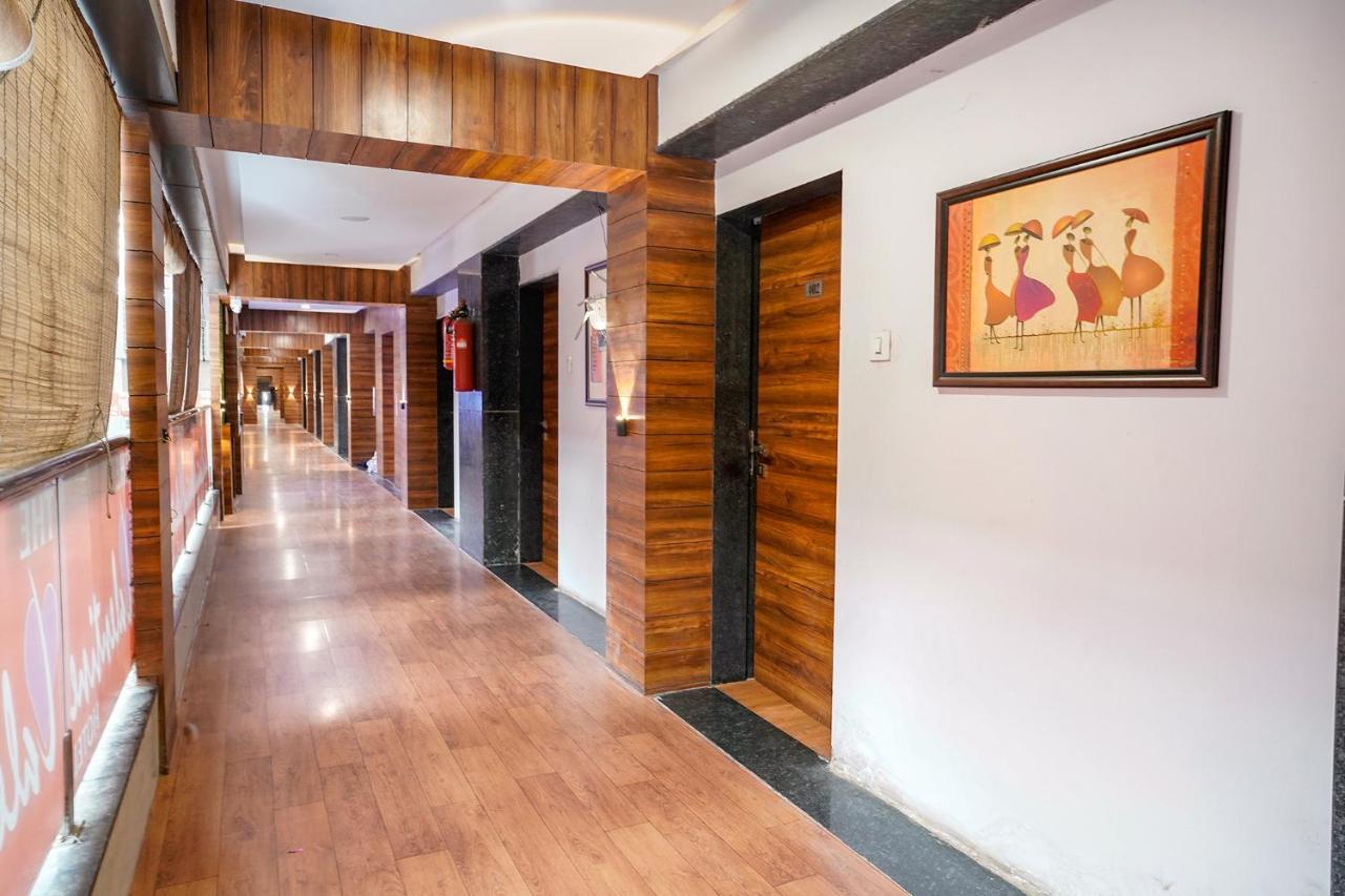Fabhotel The Valentine - Udhna Road 苏拉特 外观 照片