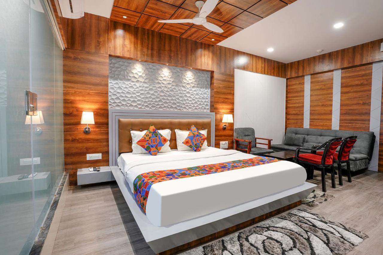 Fabhotel The Valentine - Udhna Road 苏拉特 外观 照片
